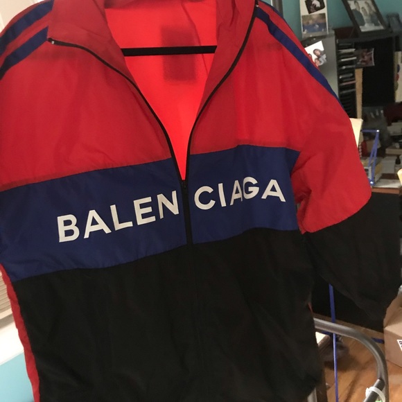 SOLD  ❌❌❌❌❌Balenciaga windbreaker NEW - Picture 2 of 8